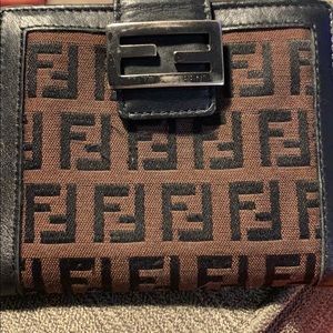 Fendi authentic wallet